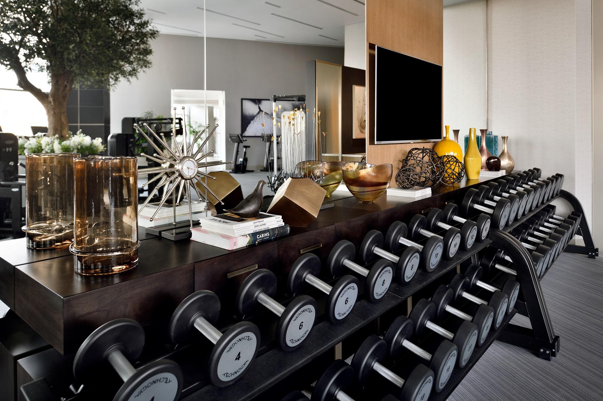 Отель Address Downtown Дубай Экстерьер фото The gym at The Dorchester