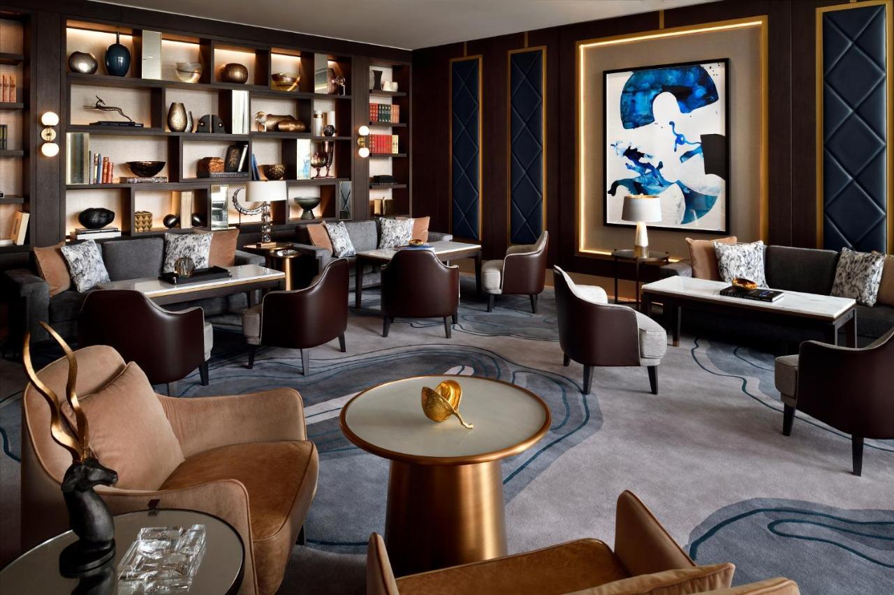 Отель Address Downtown Дубай Экстерьер фото The Library at The Ritz-Carlton, DIFC